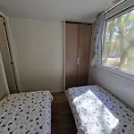Mobile Chakula At Kozarica Camp Tatil Evi Pakoštane