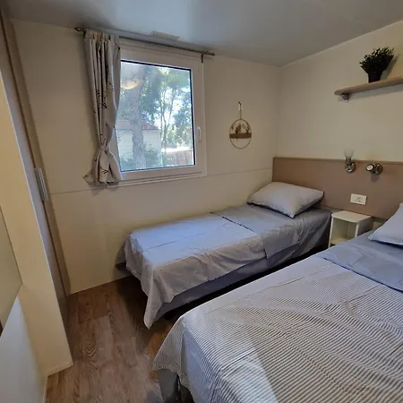 Mobile Chakula At Kozarica Camp Σπίτι διακοπών Pakoštane