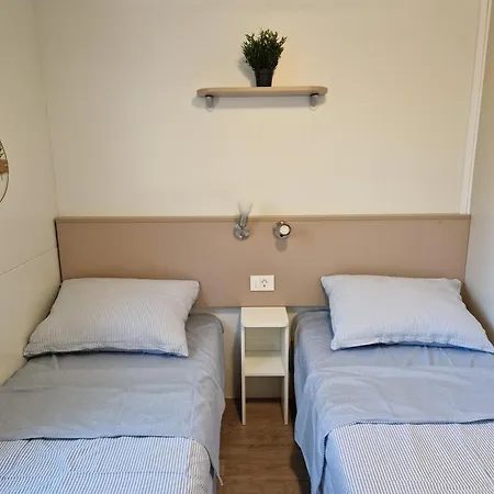 Mobile Chakula At Kozarica Camp Pakoštane