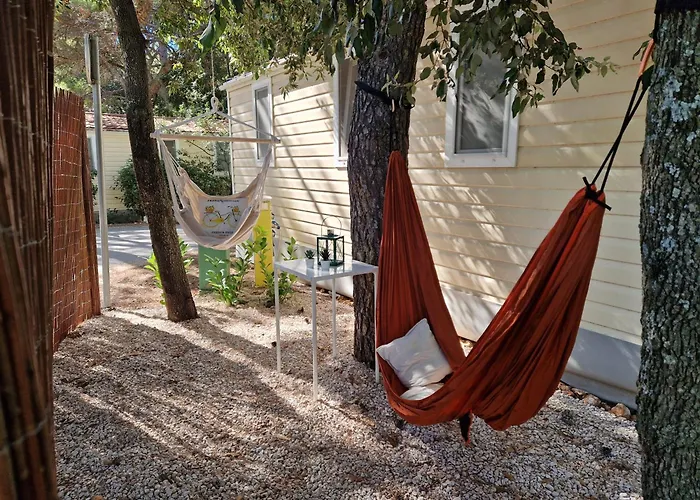 Mobile Chakula At Kozarica Camp *