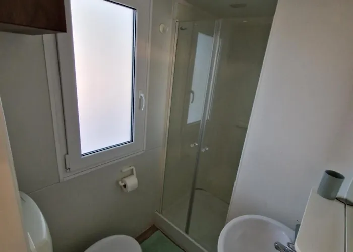 Mobile Chakula At Kozarica Camp *