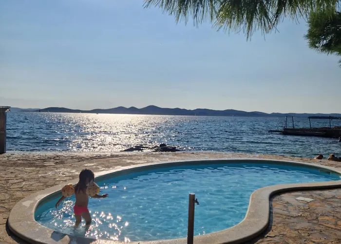 Дом отдыха Mobile Chakula At Kozarica Camp Пакоштане