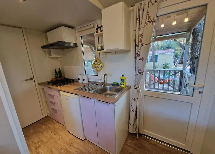 Mobile Chakula At Kozarica Camp Дом отдыха *