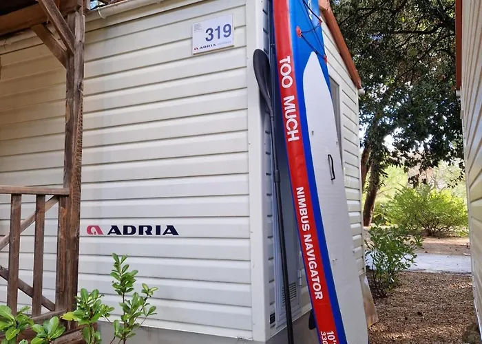 Σπίτι διακοπών Mobile Chakula At Kozarica Camp Pakoštane